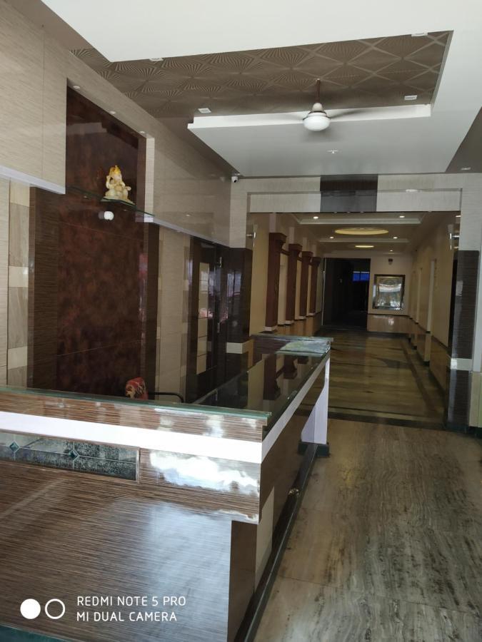 Krishna Lodge Tiruchirappalli Exterior photo